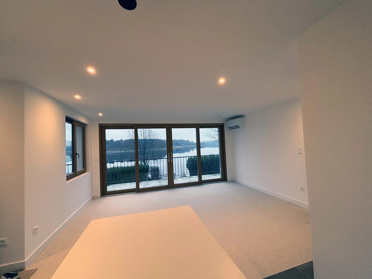 La maison au bord du lac, vue 11