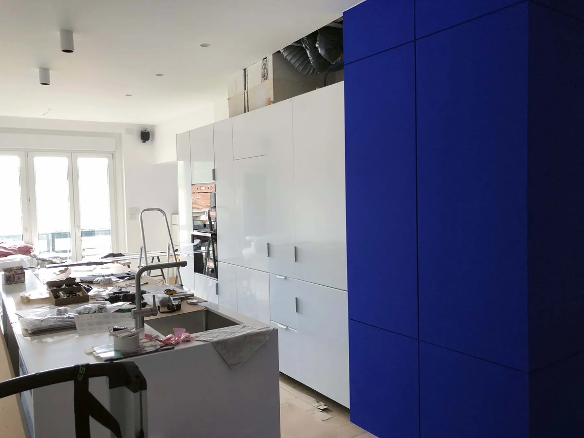 Un appartement bleu Klein, vue 14